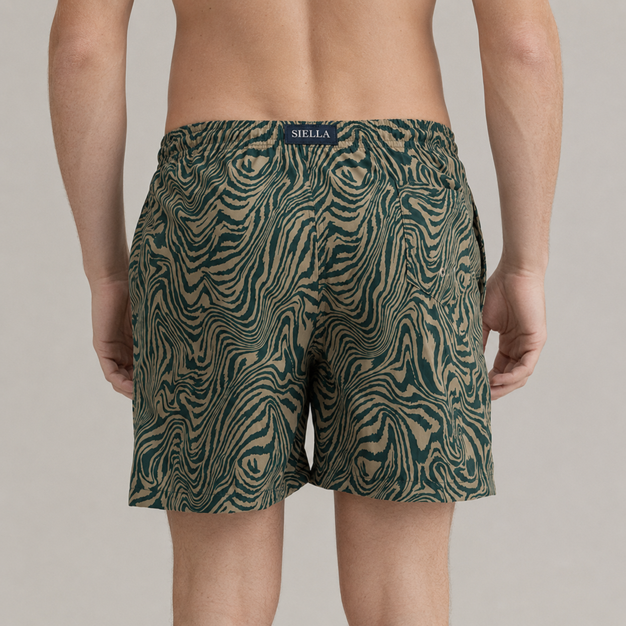 Olivgrüne Badeshorts